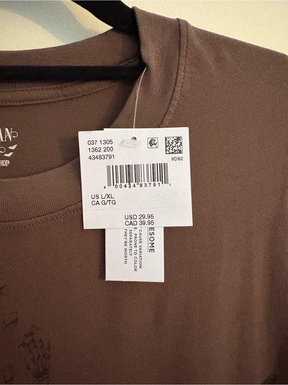 American Eagle Outfitters Brown Graphic Halloween Tee - Picture 4 of 4
